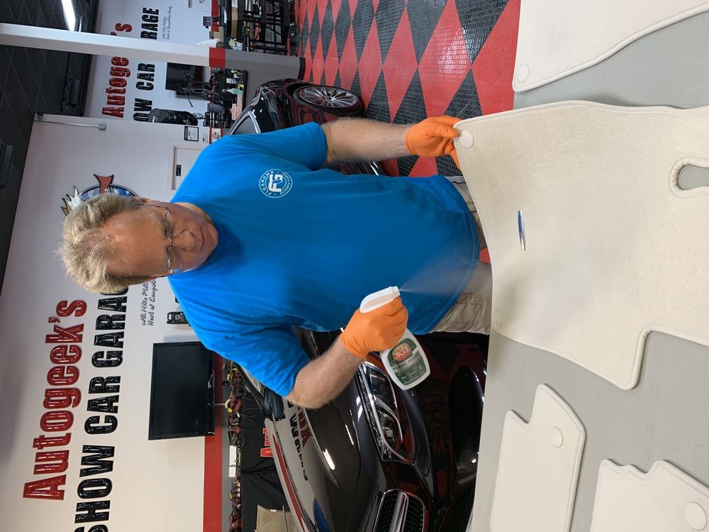 Machine Scrubbing Carpets FLEX PE14 303 Mike Phillips