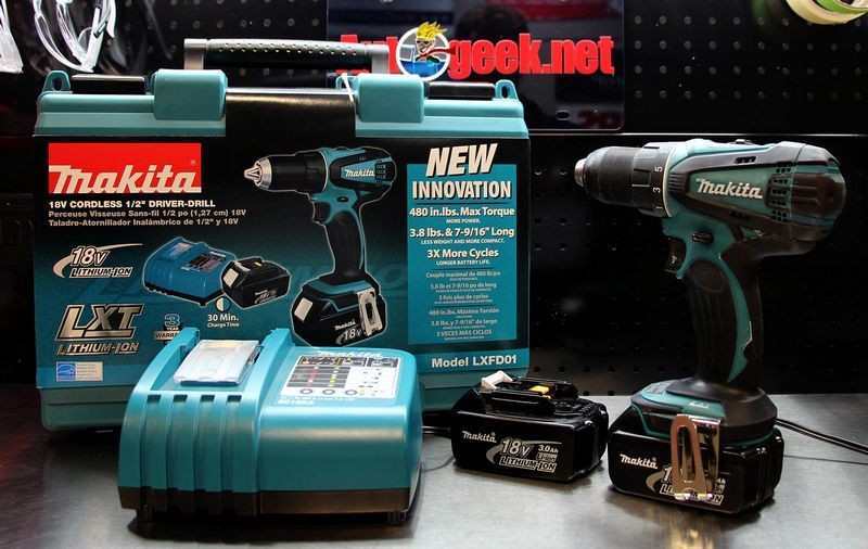 Makita 18V LXT Lithium-Ion Cordless 1/2 inch Driver Drill Kit