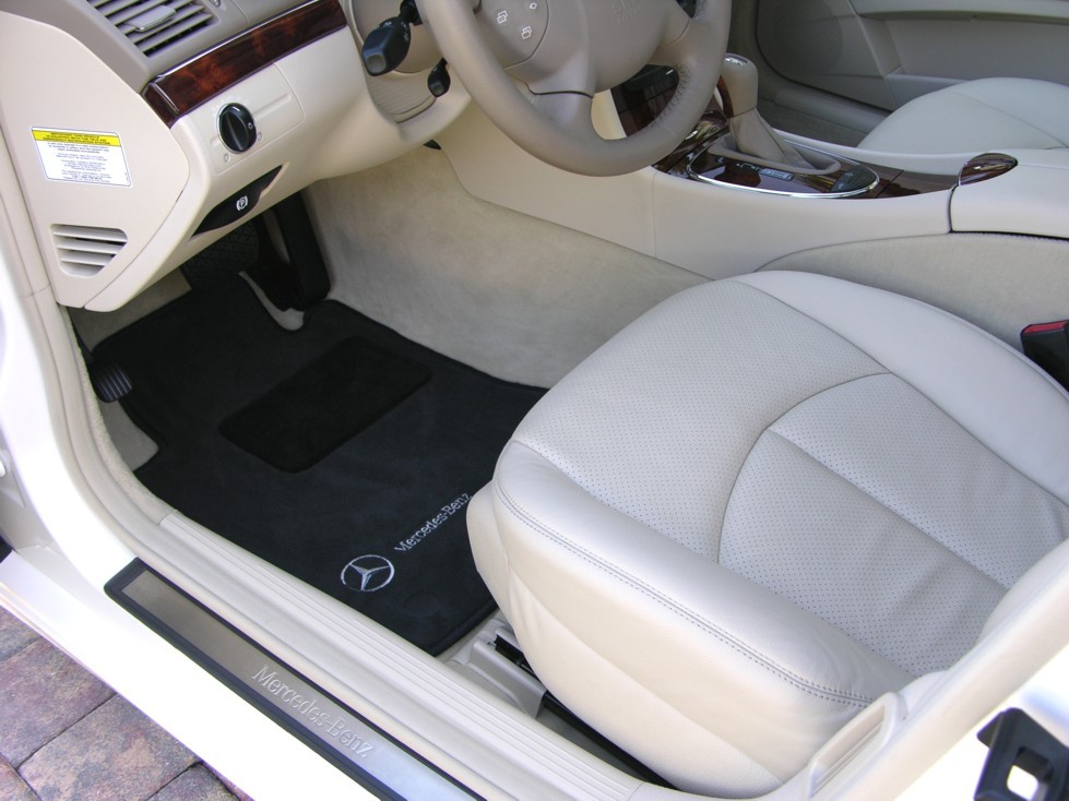 MB E500 Interior Detail