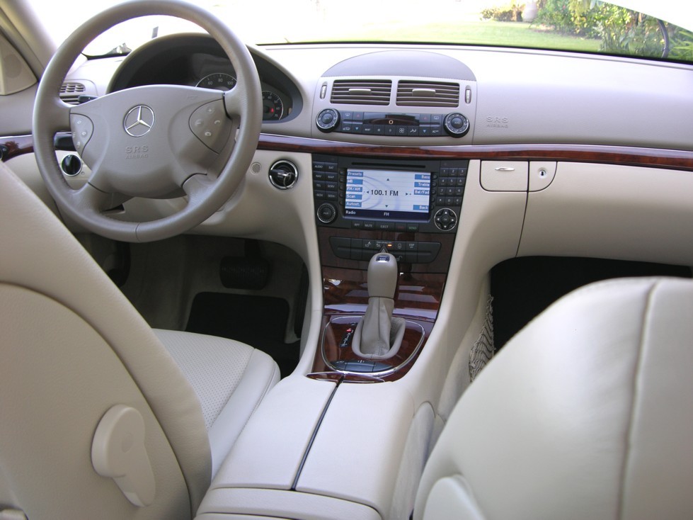 MB E500 Interior Detail