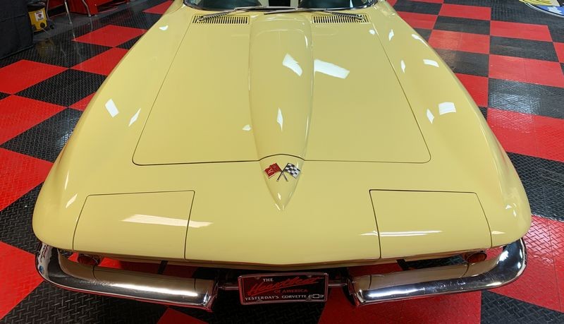 Mellow Yellow 2-door Chevy Dr. Beasleys Z1 Corrected Sealed 1965 Corvette