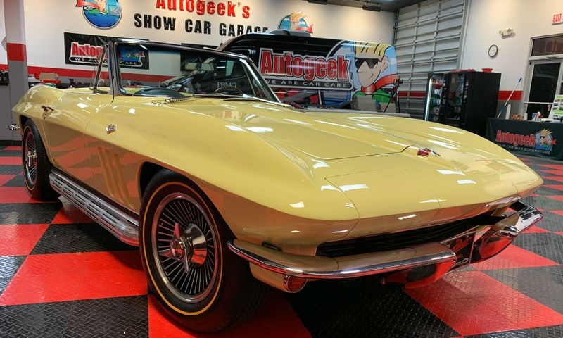 Mellow Yellow 2-door Chevy Dr. Beasleys Z1 Corrected Sealed 1965 Corvette