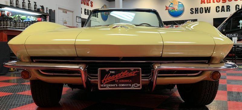 Mellow Yellow 2-door Chevy Dr. Beasleys Z1 Corrected Sealed 1965 Corvette
