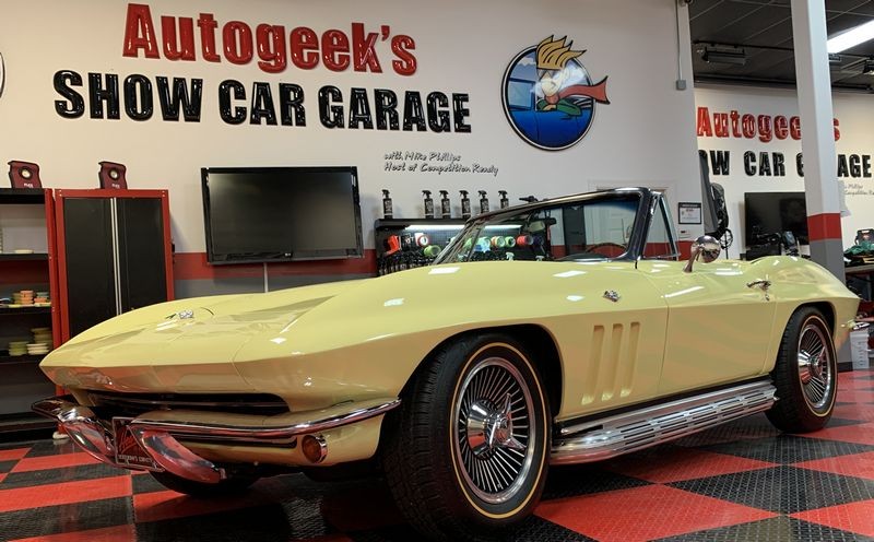 Mellow Yellow 2-door Chevy Dr. Beasleys Z1 Corrected Sealed 1965 Corvette