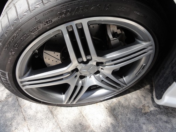 Mercedes Benz SL 63 AMG Detailing by Sharkpolitur