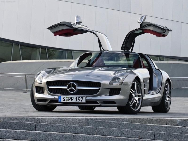 Mercedes-Benz-SLS_AMG_2011_1600x1200_wallpaper_04