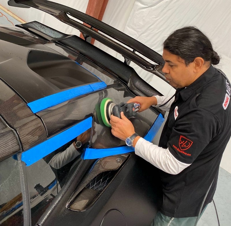 Michael Pena World Traveler Mobile Detailer