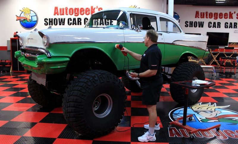 Monster 4x4 1957 Chevy Bel Air
