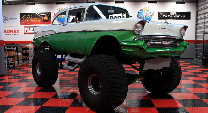Monster 4x4 1957 Chevy Bel Air