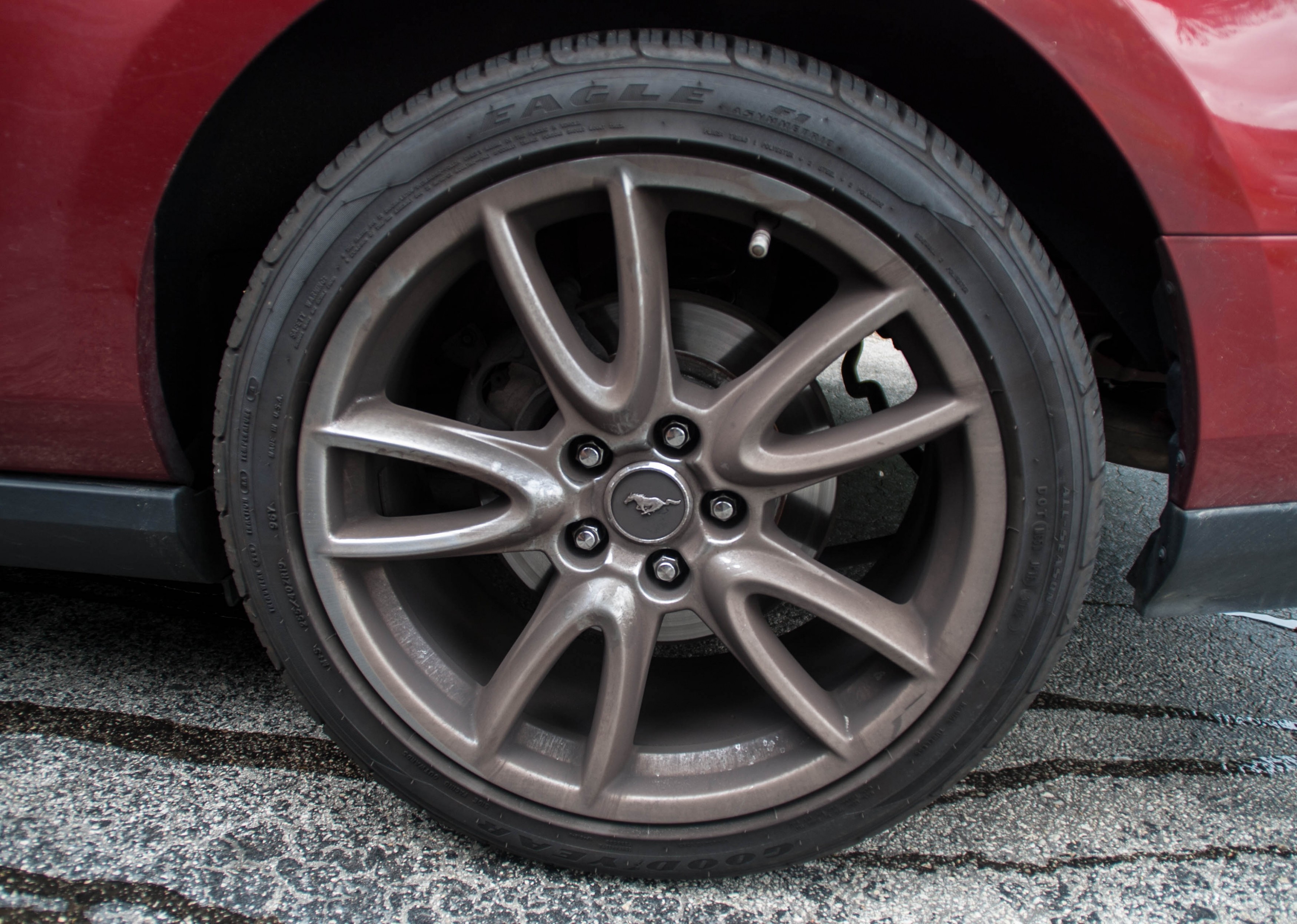 mustang_rims_before