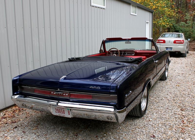 My Classic Car with Dennis Gage and Mike Phillips