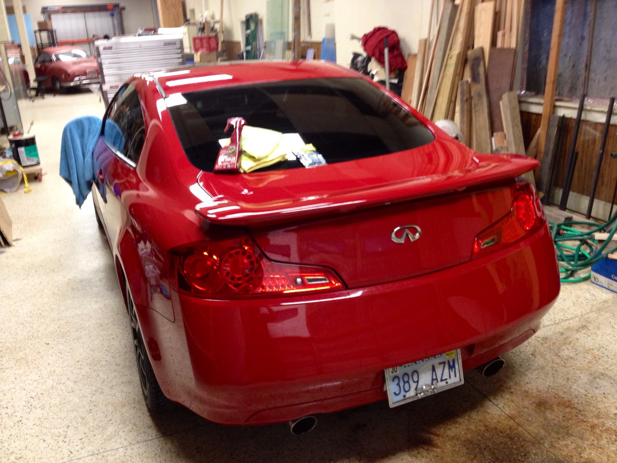 My G35 getting her 1st DA polishing