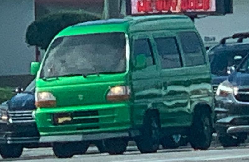 MysteryVan_01