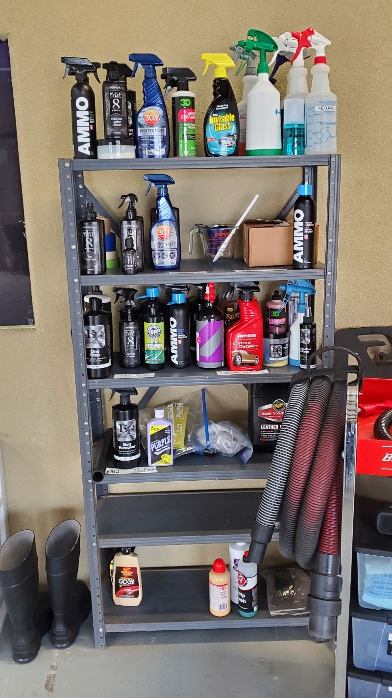 New_Shop_Re_Organized_Shelfs