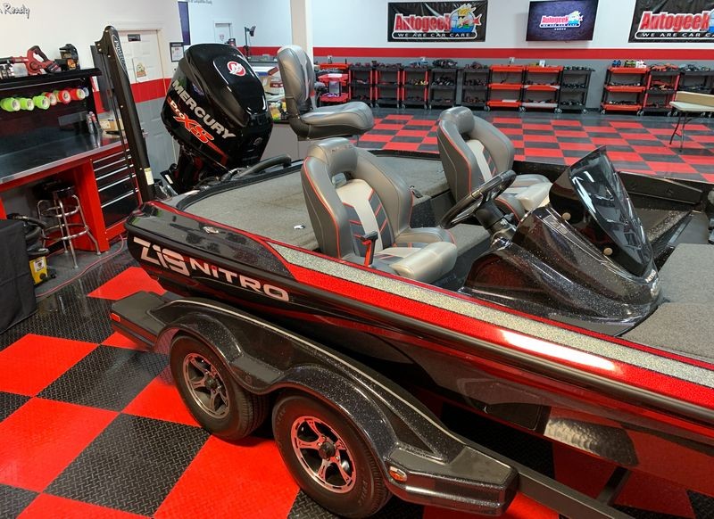 Nitro Bass Fishing Boat