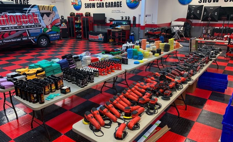 No Chairs No Sitting All Hands On Detailing Class