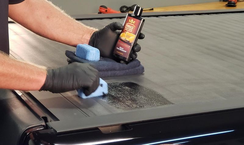 Pinnacle Onyx Trim Restorer