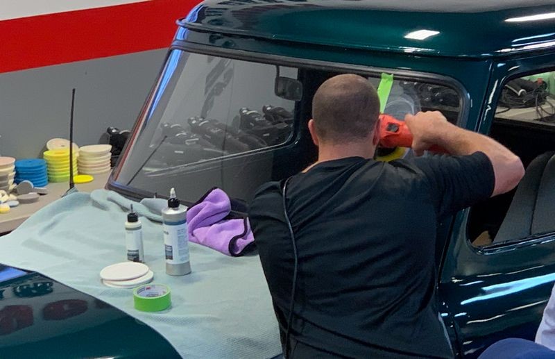 Polishing Glass Class with Mike Phillips Autogeek