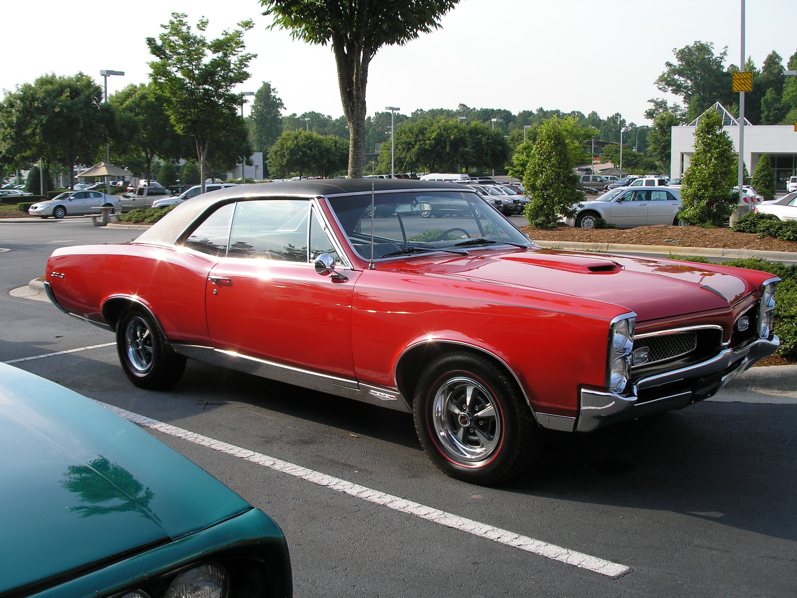 Pontiac Club Cars