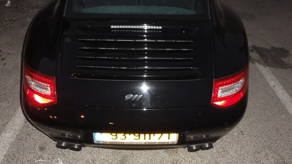 Porsche Carrera 911 polish, wax, detailing by Sharkpolitur TLV Israel