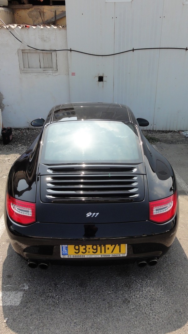 Porsche Carrera 911 polish, wax, detailing by Sharkpolitur TLV Israel