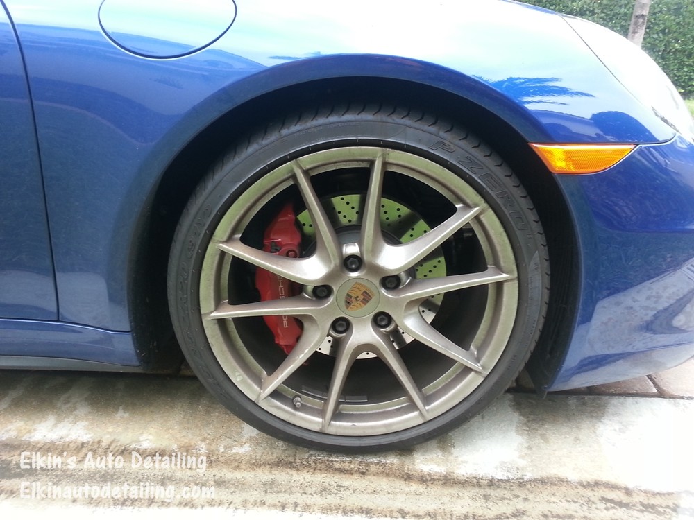 Porsche_911_Carrera_4S_10_