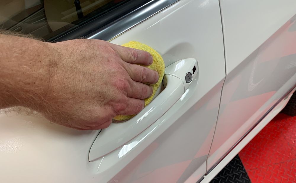 Remove Fingernail Scratches behind door handle