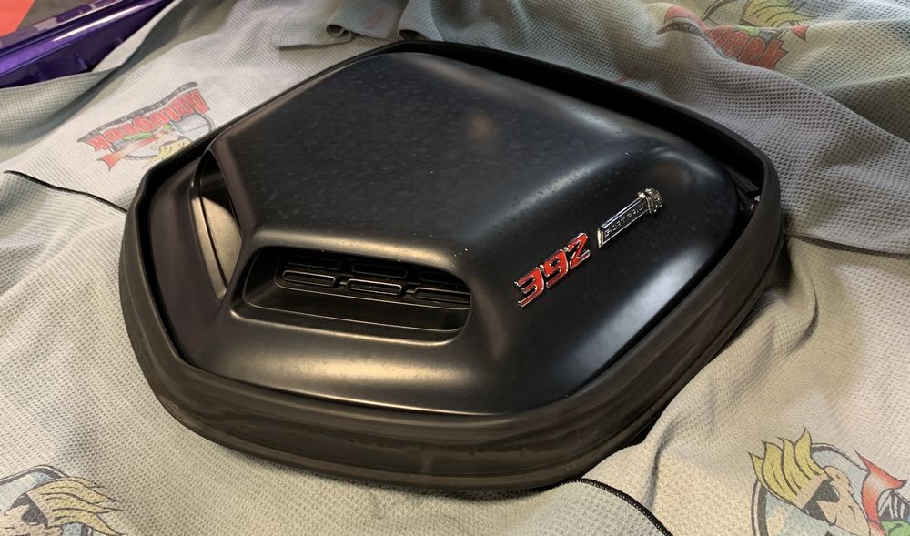 Remove water spots Matte Shaker Hood Scoop 2016 Challenger Scatpack 392 Hem