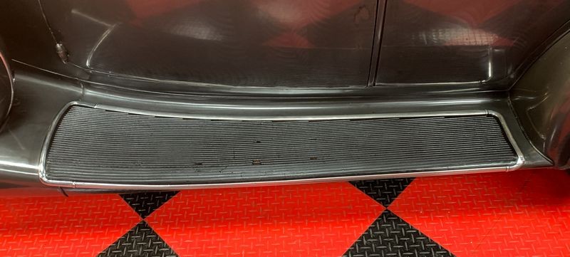 Restore vintage rubber on running boards 1937 Packard