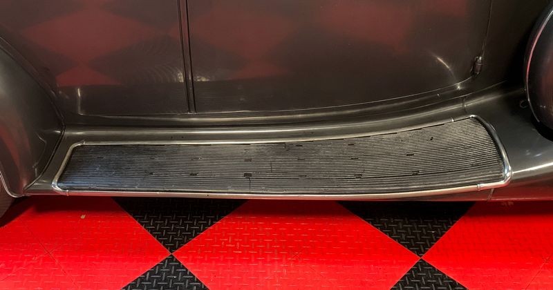 Restore vintage rubber on running boards 1937 Packard