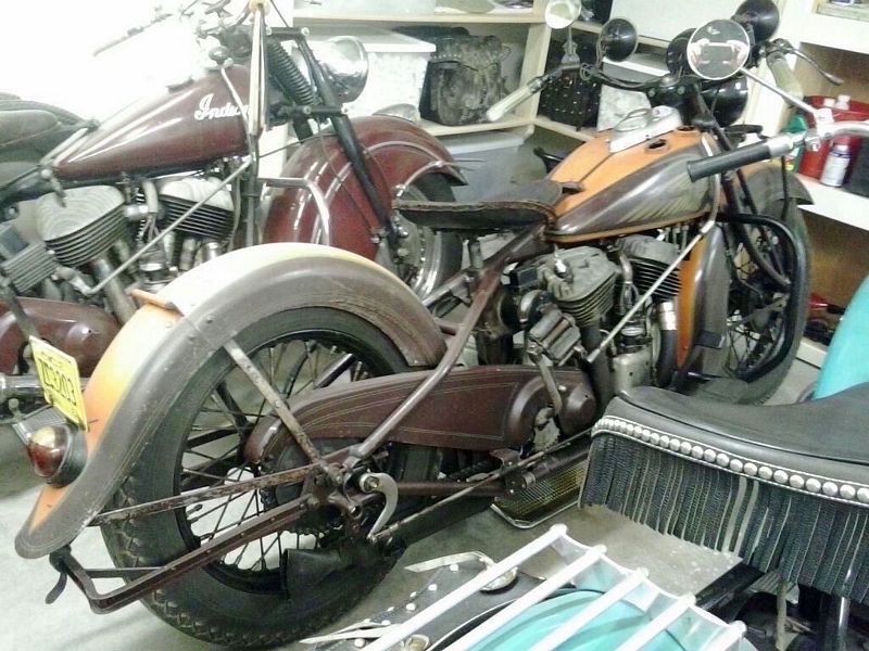 Restoring original antique paint 1938 Indian motorcycle