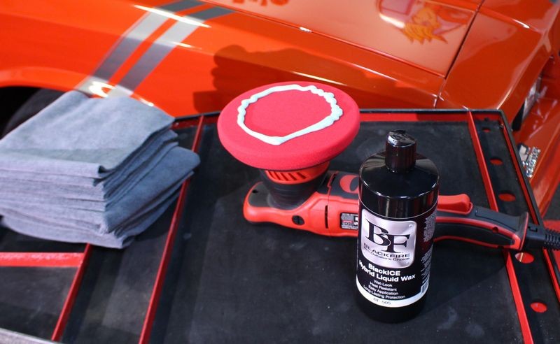 Review BLACKFIRE BlackICE Hybrid Liquid Wax