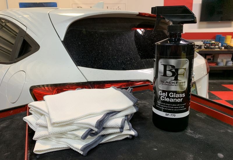 Review BLACKFIRE Gel Glass Cleaner