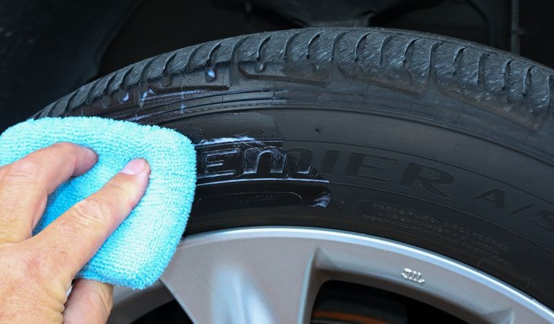 Review: BLACKFIRE Tire &amp; Trim Sealant