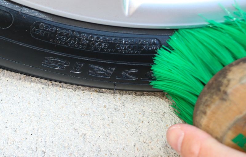 Review: BLACKFIRE Tire &amp; Trim Sealant