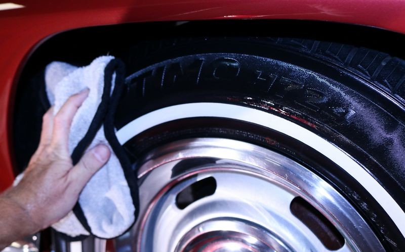 Review: BLACKFIRE Trim &amp;amp; Tire Protectant Aerosol