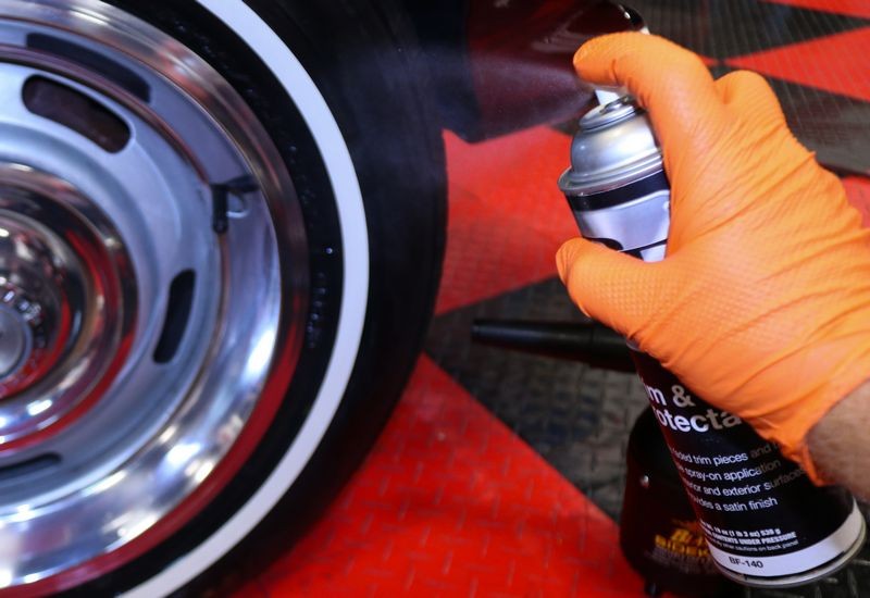 Review: BLACKFIRE Trim &amp; Tire Protectant Aerosol