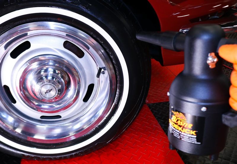 Review: BLACKFIRE Trim &amp; Tire Protectant Aerosol