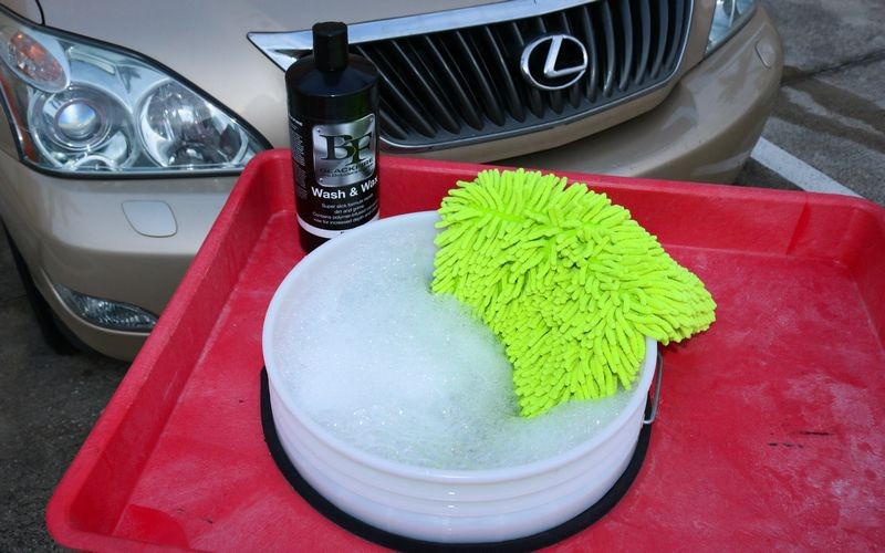 Review BLACKFIRE Wash and Wax by Mike Phillips