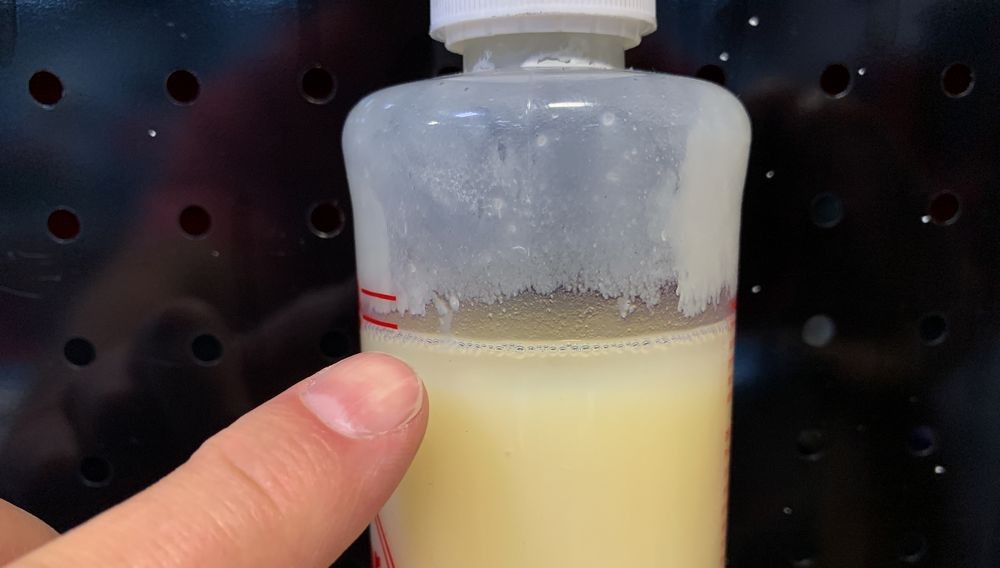 Review Collinite No. 845 Insulator Wax by Mike Phillips
