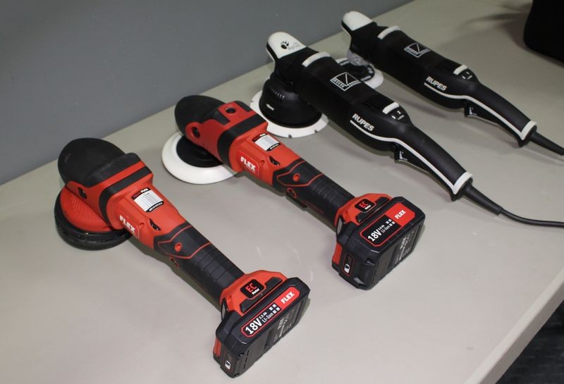 Review FLEX PE14 Rotory Buffer by Mike Phillips