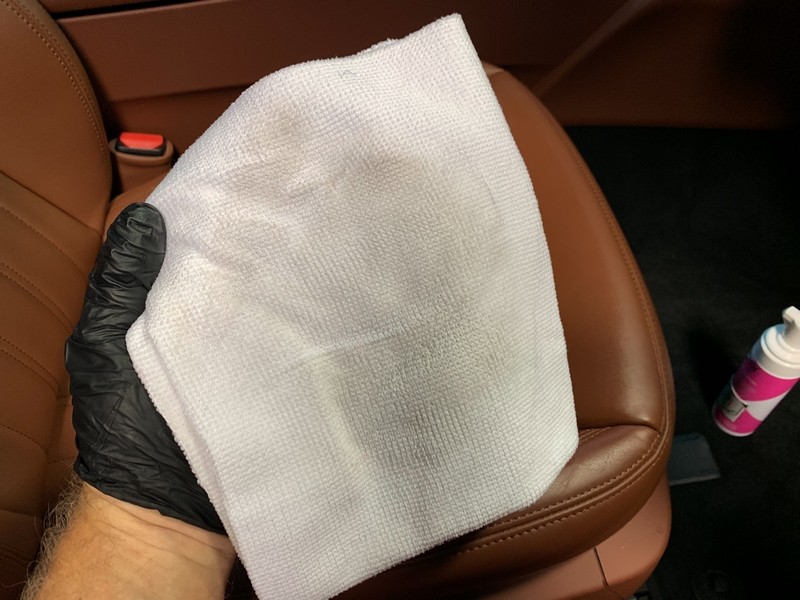 Review GYEON Mild LeatherSet Mike Phillips