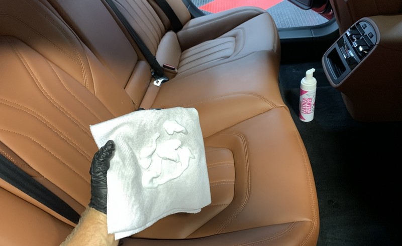 Review GYEON Mild LeatherSet Mike Phillips