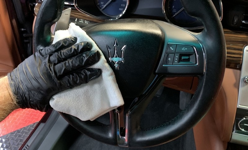 Review GYEON Mild LeatherSet Mike Phillips