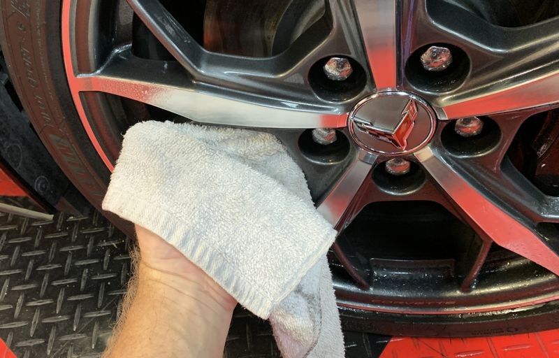 Review GYEON Q2 RIM ceramic coating C8 Corvette