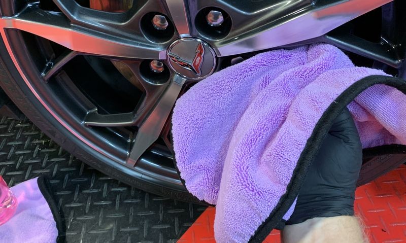 Review GYEON Q2 RIM ceramic coating C8 Corvette