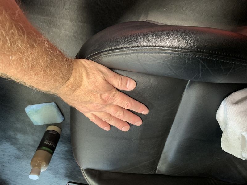 Review IGL Coatings Leather ECOSHINE