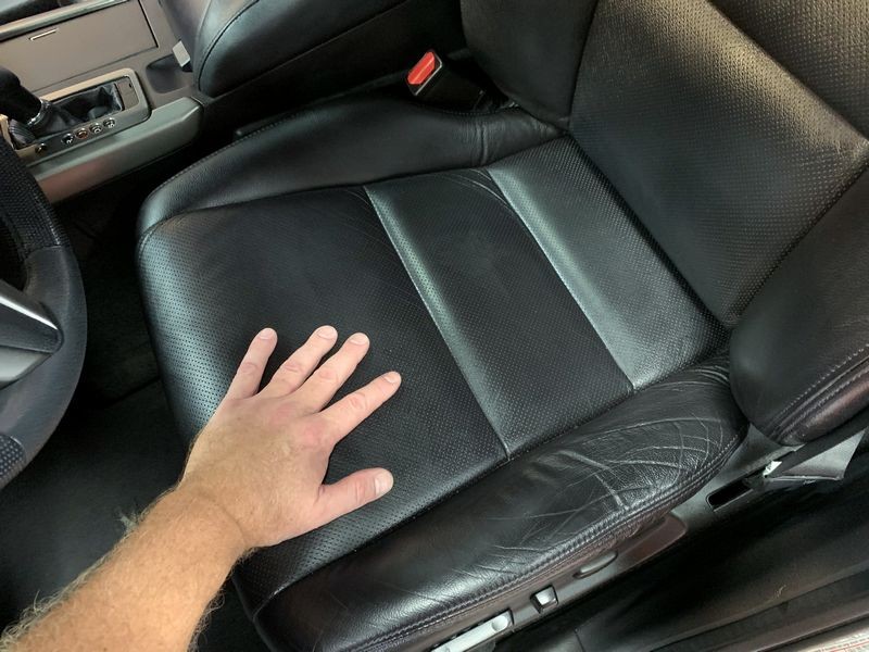 Review Letherique Leather Rejuvenator and Pristine Clean