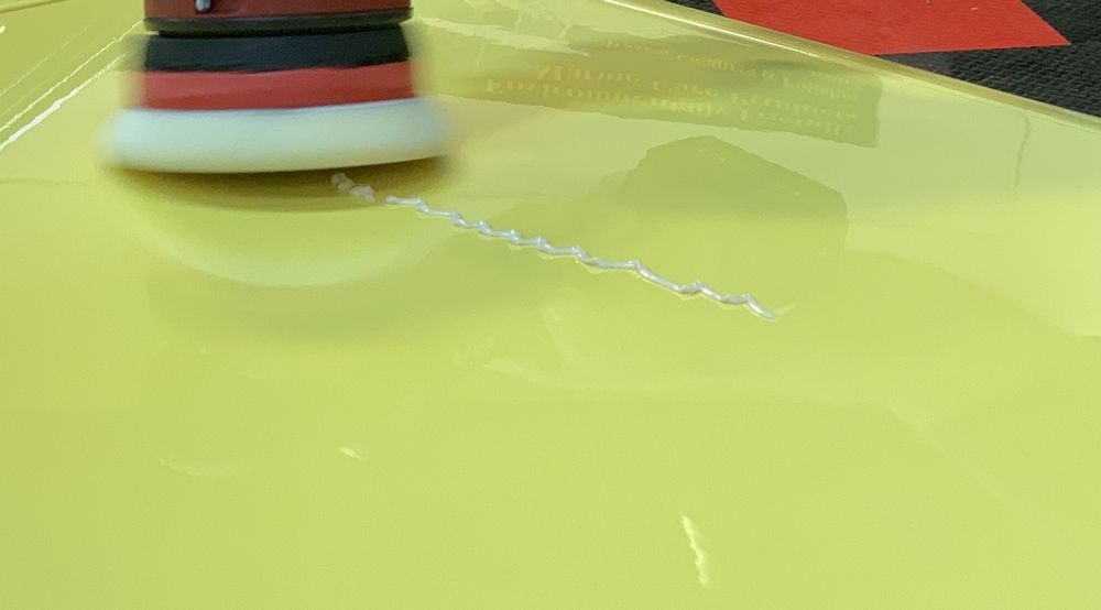 Review Mothers Ceramic Wax by Mike Phillips Tweety Bird