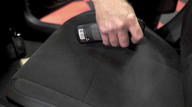 Review Pinnacle Black Label Alcantara Cleaner and Protectant